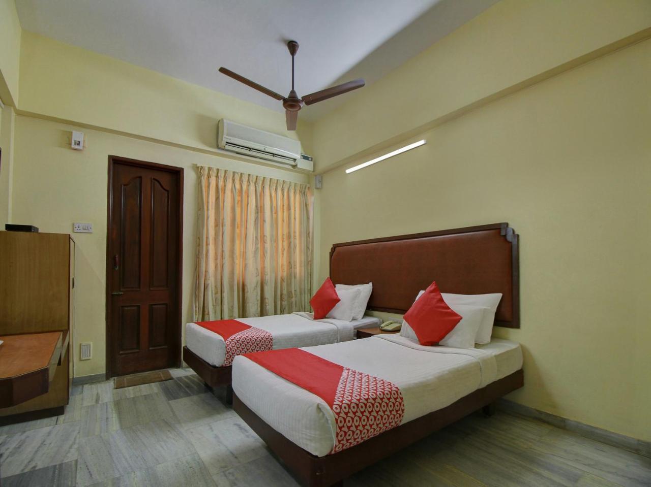 Capital O 15767 Mr International Hotel Madurai Exterior foto